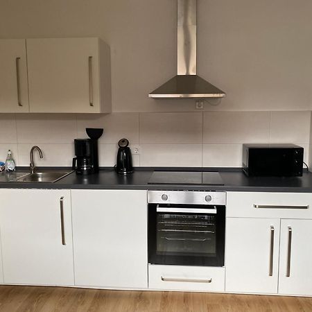 Ferienwohnung Feucht Eg Naturnah Parkplatz Wlan Buitenkant foto