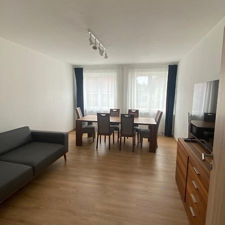 Ferienwohnung Feucht Eg Naturnah Parkplatz Wlan Buitenkant foto