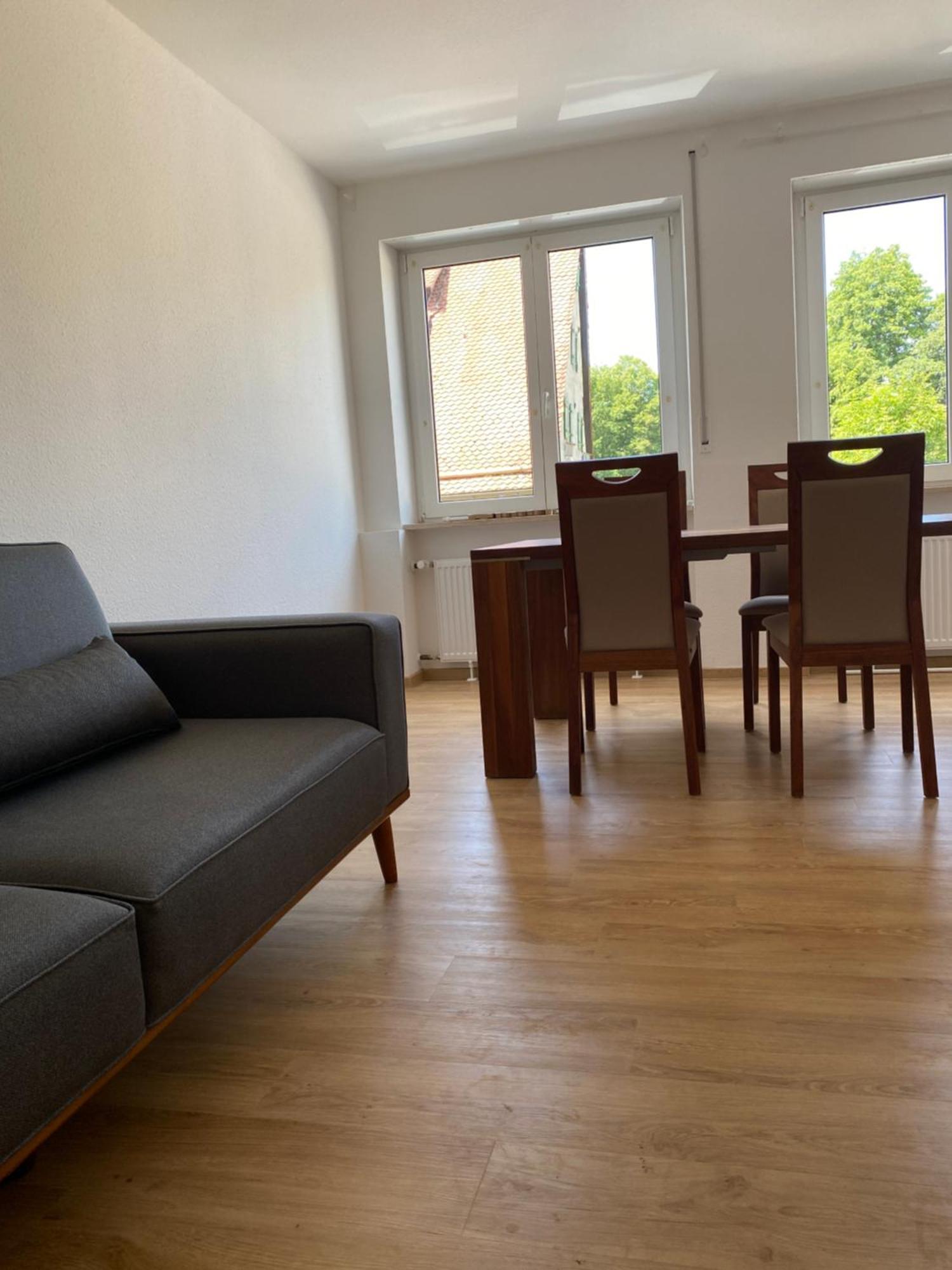 Ferienwohnung Feucht Eg Naturnah Parkplatz Wlan Buitenkant foto