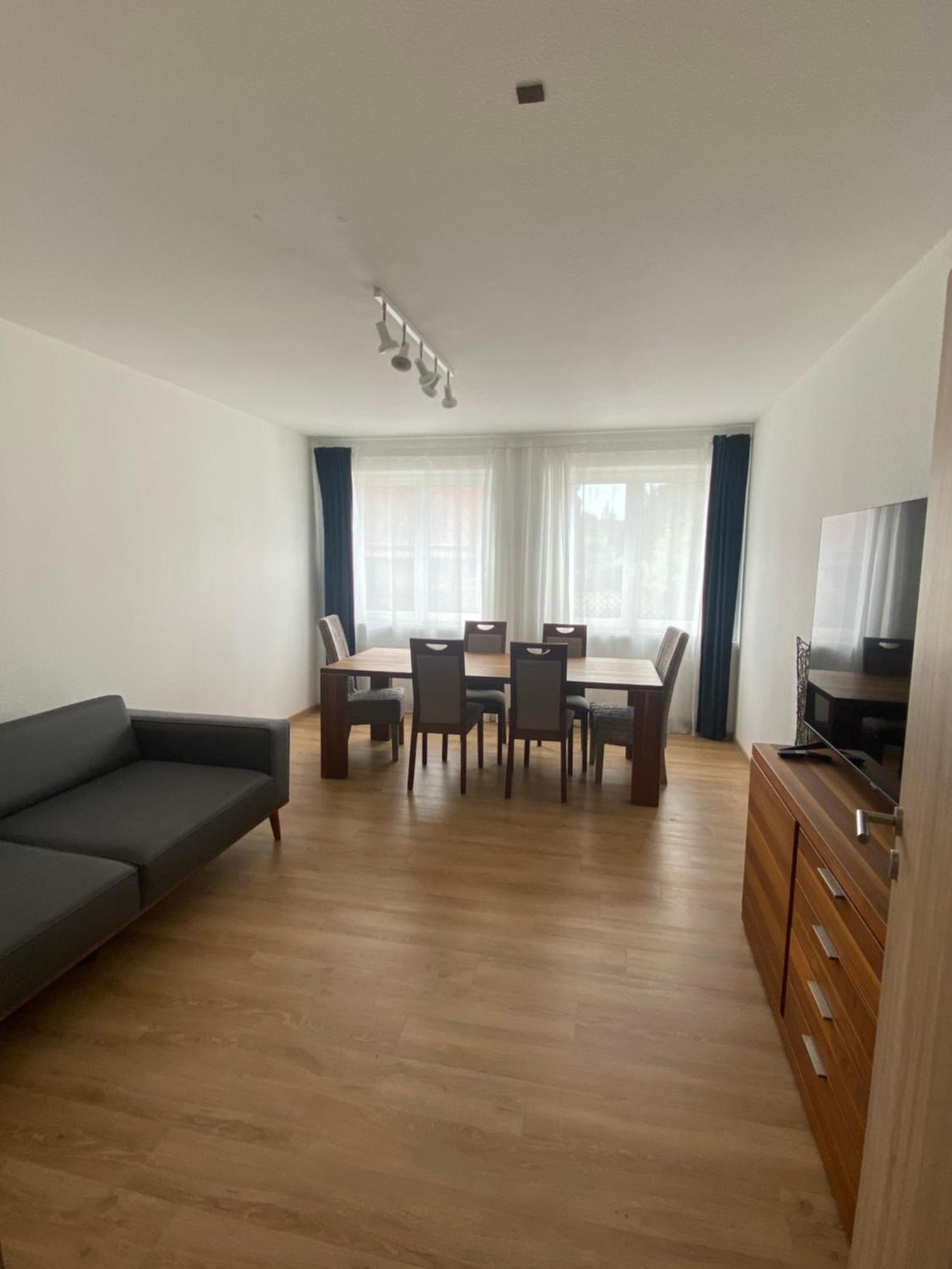 Ferienwohnung Feucht Eg Naturnah Parkplatz Wlan Buitenkant foto